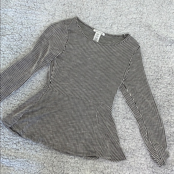 Black and white striped top - Picture 1 of 3